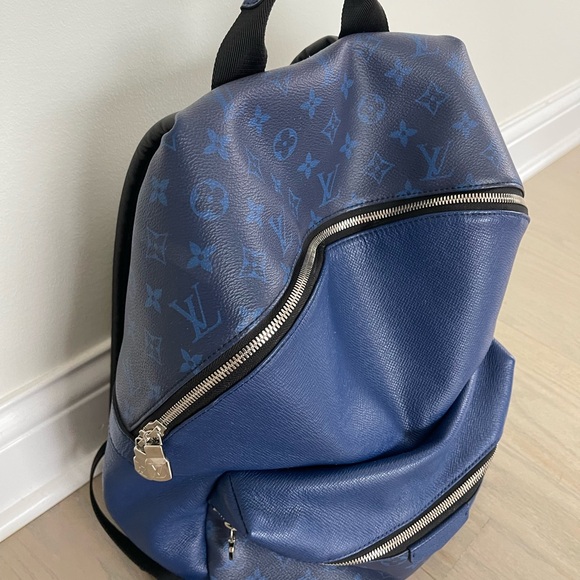 Louis Vuitton Backpack - Picture 4 of 16